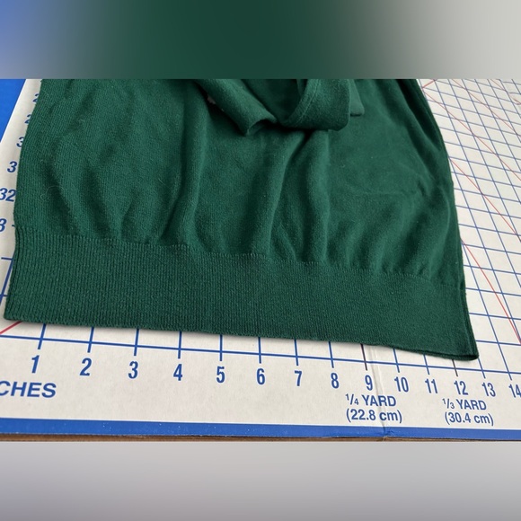 LOFT Green Polar Bear Sweater – Sz XS - Picture 10 of 11